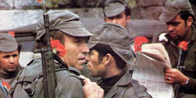 La Rivoluzione dei Garofani e la fine dell’impero coloniale portoghese