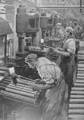 Lavoratori Britannici in una fabbrica di munizioni (cartolina)
