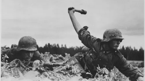 Copertina: Riassunto Seconda Guerra Mondiale (1939-1945): Storia Facile per Studenti